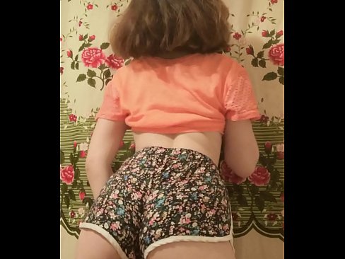 ❤️ Seksi enom bayek stripping mati dheweke kathok cendhak ing kamera ❤️❌ Saru ayu ing jv.my-hentai-gallery.ru ❤